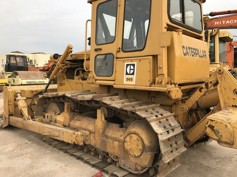 D6D Crawler Used CAT Bulldozer , Small Old Bulldozers CAT 3306 Engine 3 Shanks Ripper