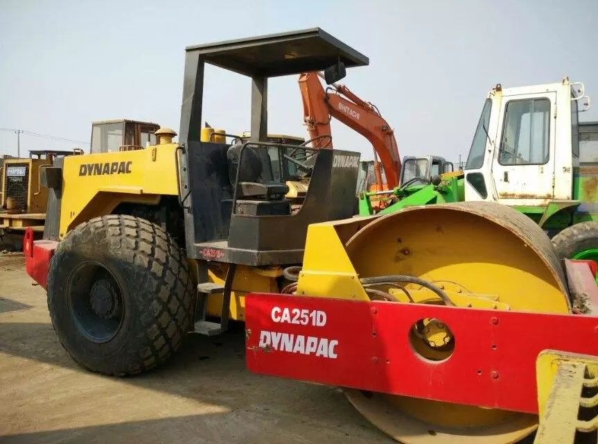 Open Cabin Used Road Roller , New Paint Drum Roller Compactor Dynapac CA251D